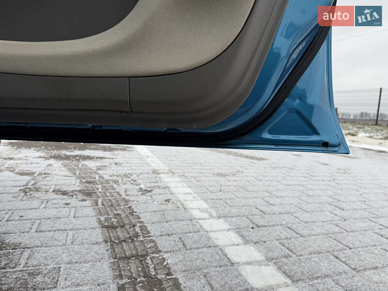 Хэтчбек Nissan Micra 2004 в Золотоноше фото 19 Хэтчбек Nissan Micra 2004 в Золотоноше