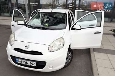 Хетчбек Nissan Micra 2013 в 