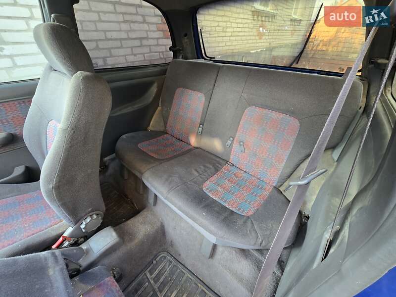 Хетчбек Nissan Micra 1999 в Володимирі