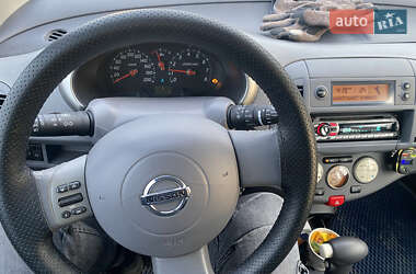 Хэтчбек Nissan Micra 2003 в Новоднестровске