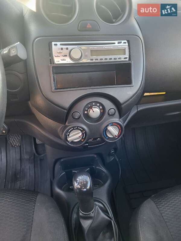 Хетчбек Nissan Micra 2013 в Києві