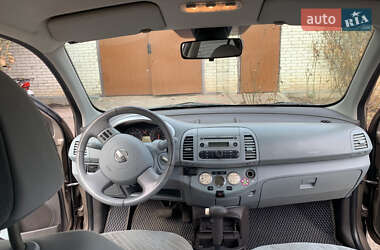 Хетчбек Nissan Micra 2006 в 