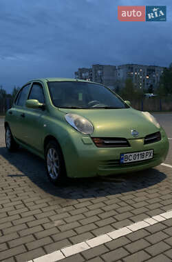 Хетчбек Nissan Micra 2004 в 