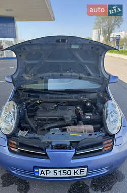 Хэтчбек Nissan Micra 2003 в 