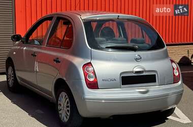 Хетчбек Nissan Micra 2006 в 