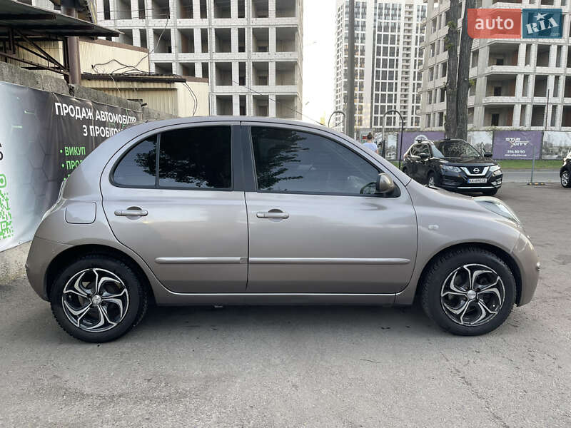 Хетчбек Nissan Micra 2007 в Києві