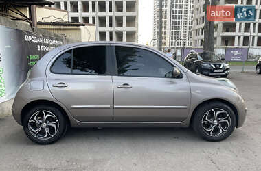 Хетчбек Nissan Micra 2007 в 