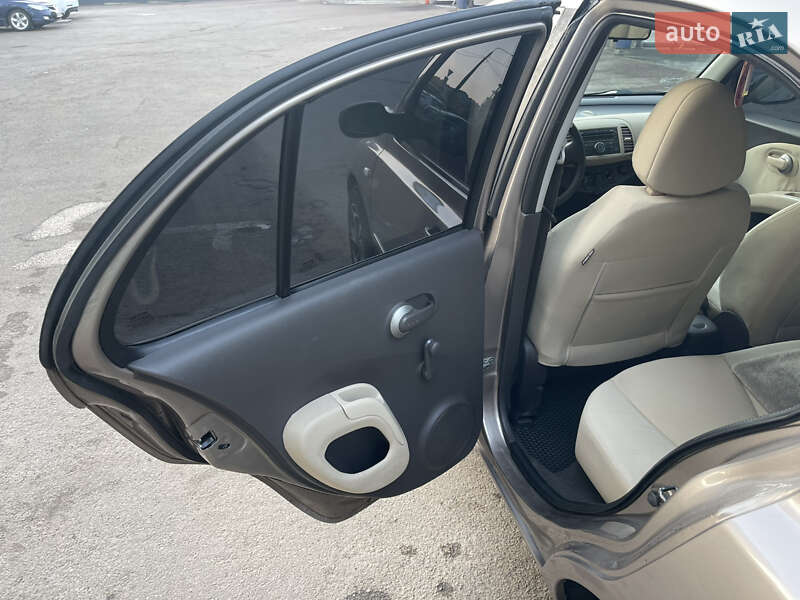 Хетчбек Nissan Micra 2007 в Києві