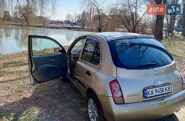 Хетчбек Nissan Micra 2004 в 