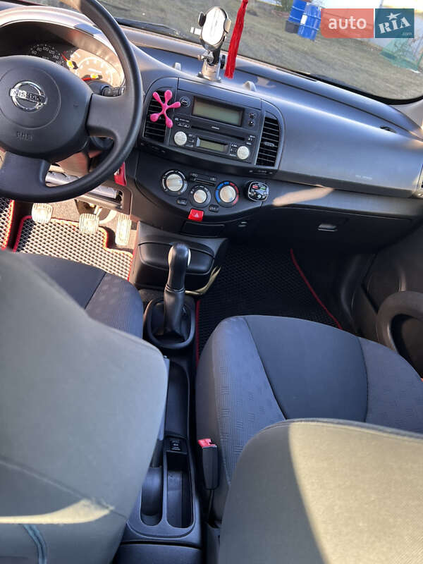 Хетчбек Nissan Micra 2004 в Львові
