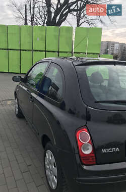Хэтчбек Nissan Micra 2006 в 