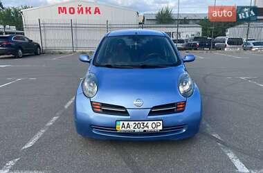 Хетчбек Nissan Micra 2004 в 