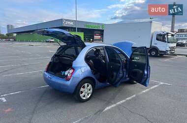 Хетчбек Nissan Micra 2004 в 