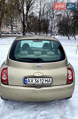 Хэтчбек Nissan Micra 2004 в 