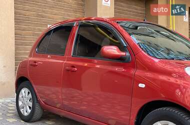 Хетчбек Nissan Micra 2005 в 