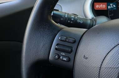 Хетчбек Nissan Micra 2005 в 