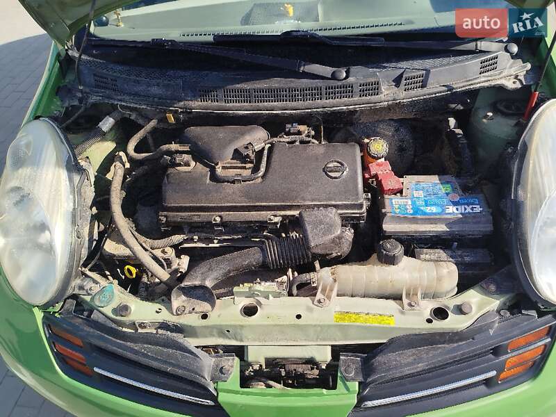 Хэтчбек Nissan Micra 2004 в Киеве