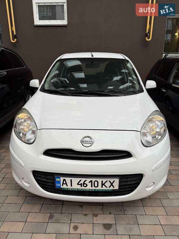 Хетчбек Nissan Micra 2015 в 