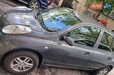 Хэтчбек Nissan Micra 2006 в 