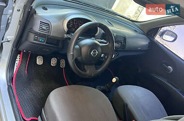 Хэтчбек Nissan Micra 2003 в 