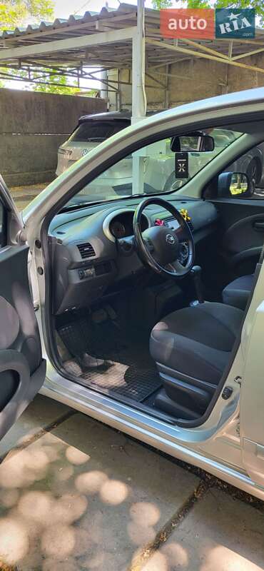 Хэтчбек Nissan Micra 2009 в Днепре