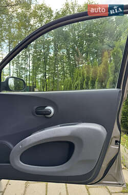 Хэтчбек Nissan Micra 2006 в 