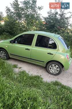 Хэтчбек Nissan Micra 2004 в Новомиргороде