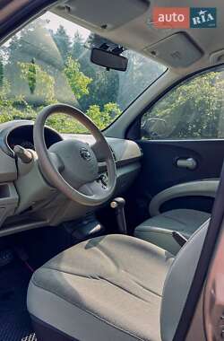 Хэтчбек Nissan Micra 2007 в 
