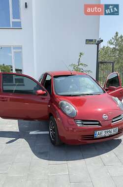Хетчбек Nissan Micra 2005 в 