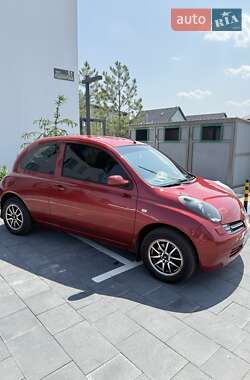 Хетчбек Nissan Micra 2005 в 