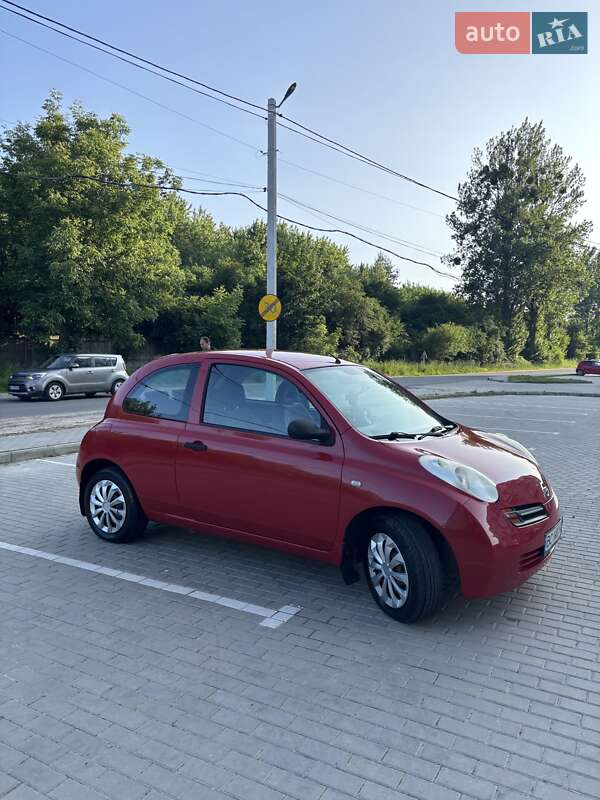 Хетчбек Nissan Micra 2004 в Львові