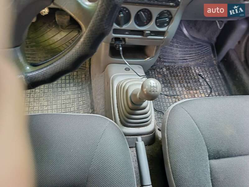 Хэтчбек Nissan Micra 1996 в Киеве