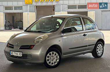 Хэтчбек Nissan Micra 2003 в Днепре