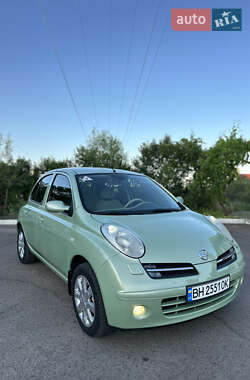 Хетчбек Nissan Micra 2006 в 