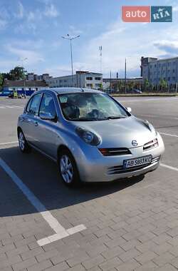 Хетчбек Nissan Micra 2004 в 
