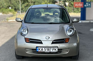 Хэтчбек Nissan Micra 2004 в 