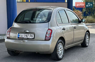 Хэтчбек Nissan Micra 2004 в 