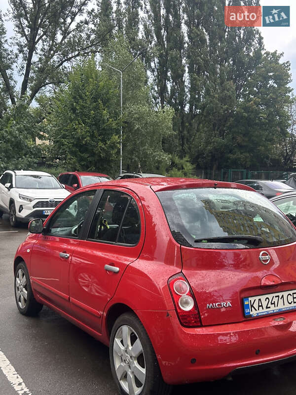Nissan Micra 2010