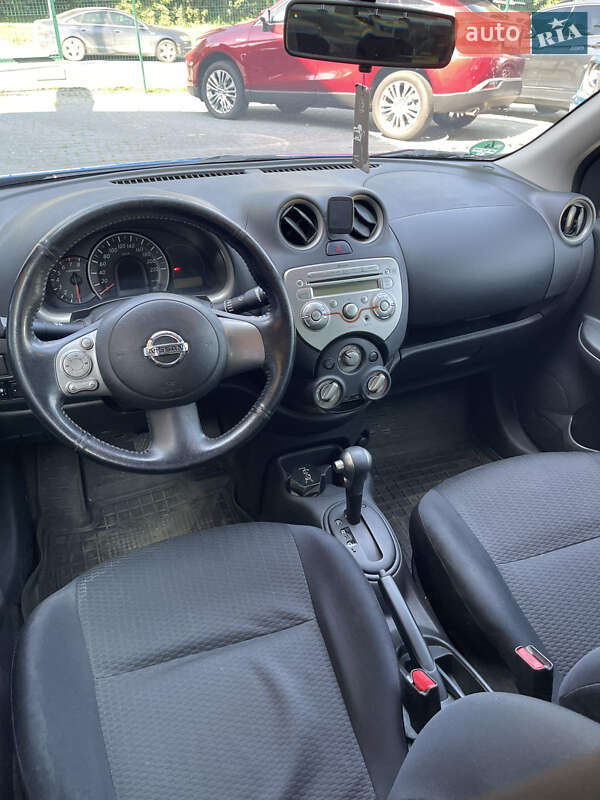 Хетчбек Nissan Micra 2011 в Чернівцях