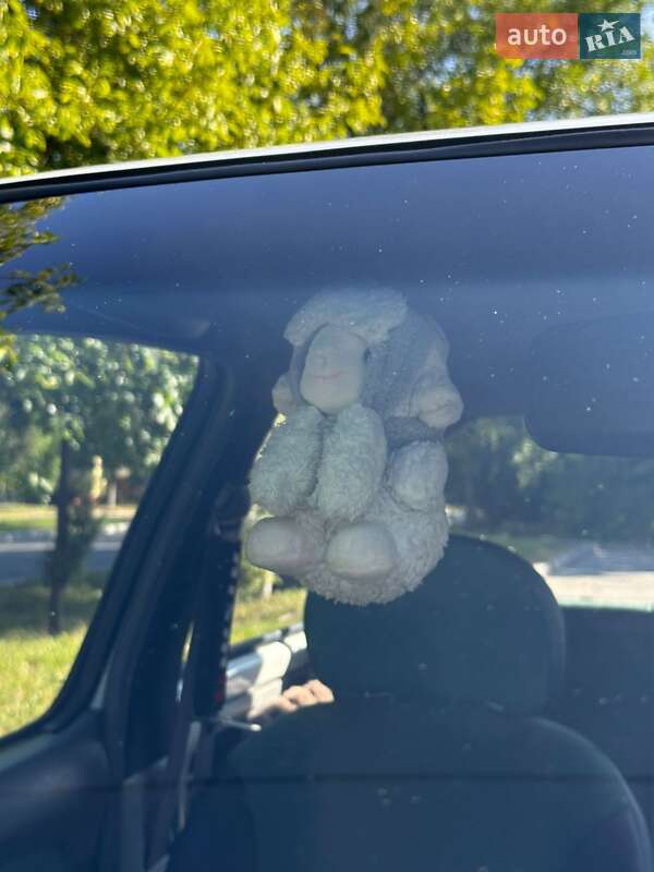 Хетчбек Nissan Micra 1997 в Чорноморську