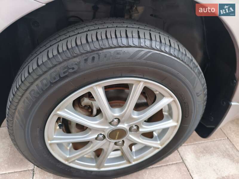 Хэтчбек Nissan Micra 2016 в Киеве