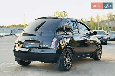Хэтчбек Nissan Micra 2003 в 