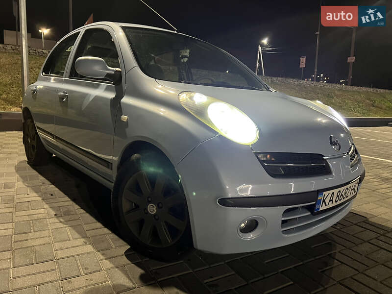 Хэтчбек Nissan Micra 2005 в Киеве