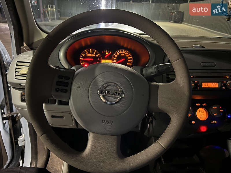 Хэтчбек Nissan Micra 2005 в Киеве