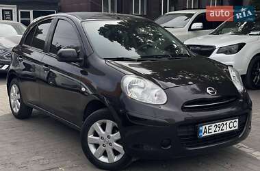Хетчбек Nissan Micra 2014 в Дніпрі