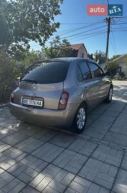 Хэтчбек Nissan Micra 2006 в 