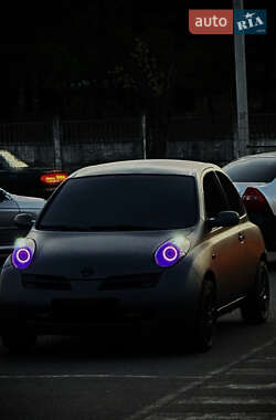 Хэтчбек Nissan Micra 2003 в  фото 10 Хэтчбек Nissan Micra 2003 в