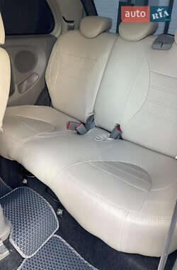 Хэтчбек Nissan Micra 2003 в  фото 13 Хэтчбек Nissan Micra 2003 в