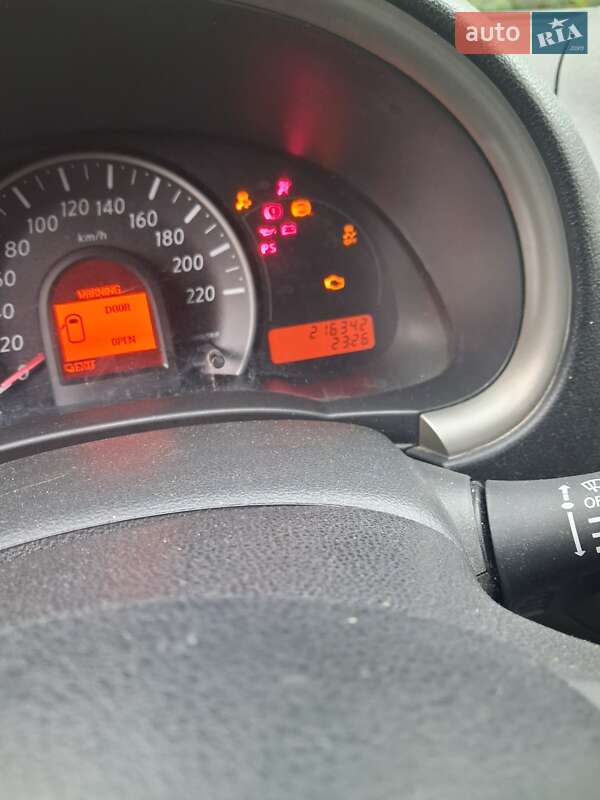 Хетчбек Nissan Micra 2010 в Олевську фото 2 Хетчбек Nissan Micra 2010 в Олевську