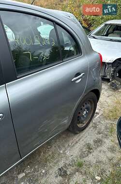 Хэтчбек Nissan Micra 2015 в 
